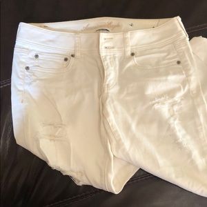White American Eagle jeans